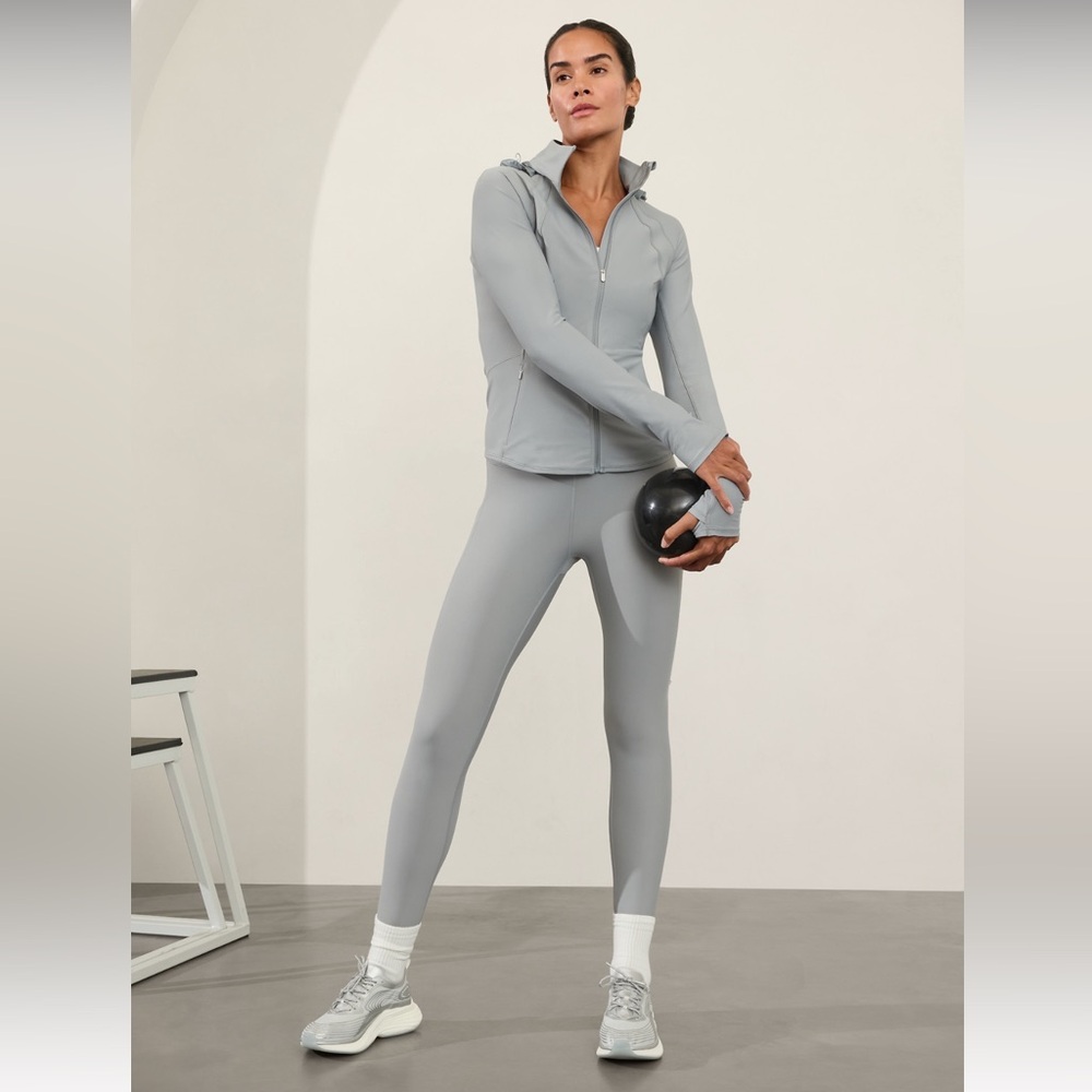 ATHLETA - Picture 4 of 13